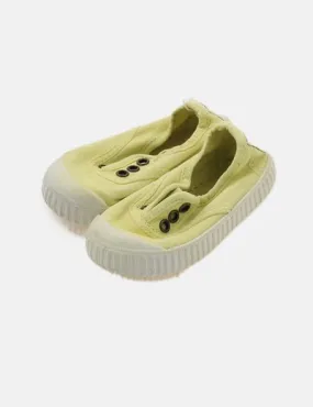 Yellow basic Victoria sneaker.